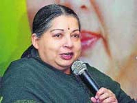 மகளிர் மசோதாவை ஆதரித்த காங், எதிர்க்கட்சிகளுக்குப் பாராட்டு- ஜெ.