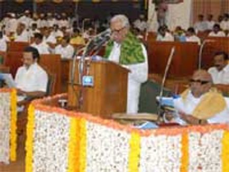 வரியில்லா தமிழக பட்ஜெட்-பற்றாக்குறை ரூ. 3,396 கோடி!