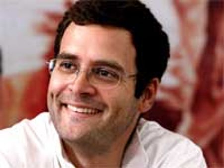 விளையாடிய பண பலம் - ராகுல் வார்த்தையை நம்பி வந்த இளைஞர் காங். தொண்டர்கள் அதிர்ச்சி