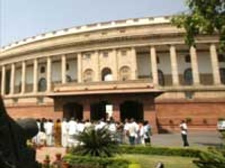 ராஜ்யசபாவில் கிரிமினல் பின்னணியுடன் கூடிய 37 எம்பிக்கள்