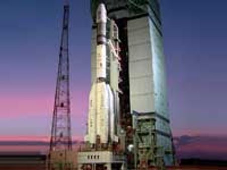 இந்தியாவின் முதல் கிரையோஜெனிக் என்ஜினுடன் நாளை விண்ணில் பாயும் ஜி.எஸ்.எல்.வி. ராக்கெட்