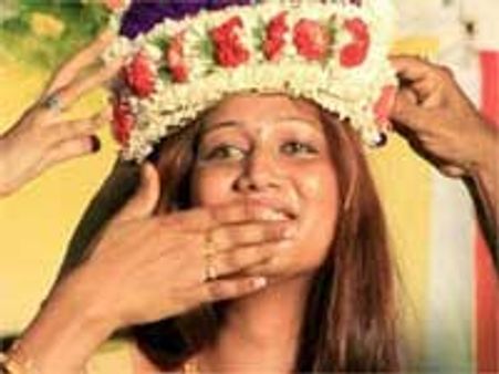 அரவாணிகள் ஆவலோடு எதிர்பார்க்கும் மிஸ் கூவாகம் – 27ம தேதி நடக்கிறது