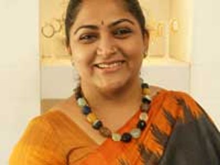 கற்பு- குஷ்புவுக்கு எதிராக தொடரப்பட்ட 22 வழக்குகளையும் தள்ளுபடி செய்த்து சுப்ரீம் கோர்ட்