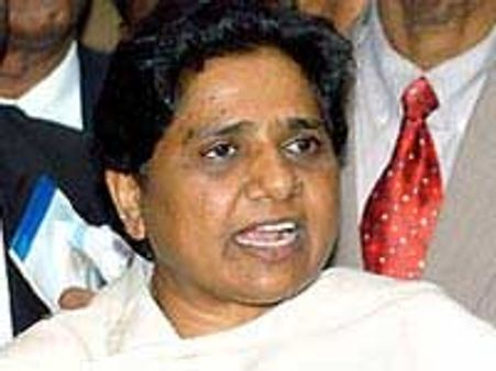 குற்றப் பின்னணி கொண்ட 500 பகுஜன் சமாஜ் கட்சி தொண்டர்கள் அதிரடி நீக்கம்