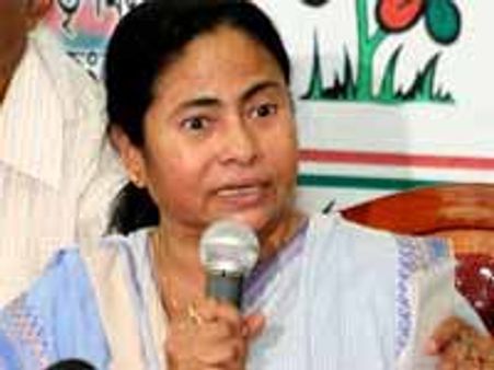 எனது போன் 4 வருடமாக ஒட்டுக் கேட்பு- மமதா புகார்