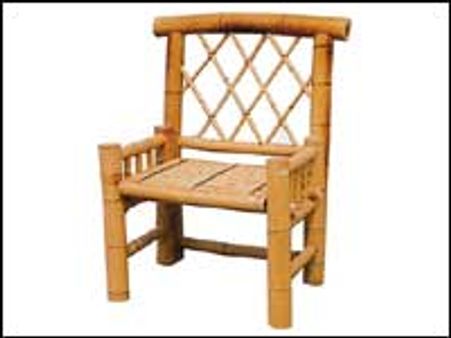 பணியாளர் தட்டுப்பாடு, விலைவாசி உயர்வு- நலிந்து வரும் பிரம்பு மூங்கில் பொருள் தயாரிப்பு