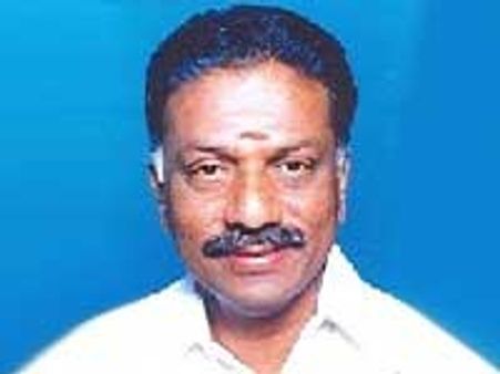 சென்னையில் குதிரை பூட்டிய சாரட் வண்டிகளை இயக்க ஓ.பன்னீர்செல்வம் யோசனை