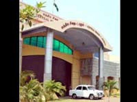 புழல் சிறையில் சோலார் செல்போன் - போலீஸார் அதிர்ச்சி