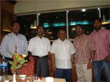 துபாயில் த‌மிழ‌க‌ ப‌ள்ளி ஆசிரிய‌ருக்கு வ‌ர‌வேற்பு நிக‌ழ்ச்சி