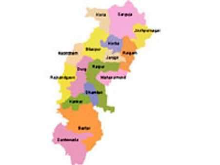 மக்கள் சென்ற பஸ்ஸைத் தாக்கிய மாவோயிஸ்ட் நக்சலைட்கள்- 50 பேர் பரிதாப சாவு