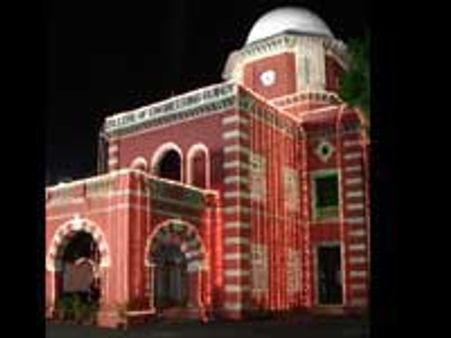 பொறியியல் கல்லூரிகளில் சேர பிற்பட்டோருக்கு 45%, தாழ்த்தப்பட்டோருக்கு 35% போதும்!