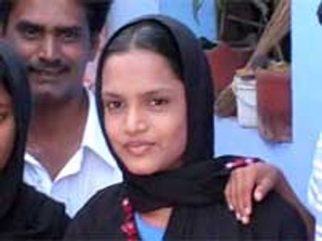 எஸ்எஸ்எல்சி: 82.56% பேர் தேர்ச்சி-நெல்லை மாணவி முதலிடம்