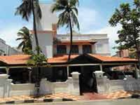 கருணாநிதியின் கோபாலபுரம் வீடு அறக்கட்டளையிடம் ஒப்படைப்பு!