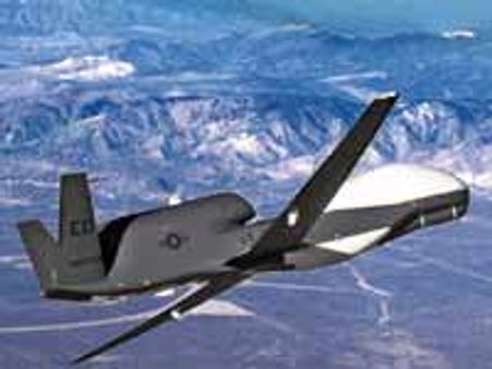 யு.எஸ். ஆளில்லா விமானங்கள் ஏவுகணை தாக்குதல்: அல்-கொய்தா 'நம்பர் 3' தலைவர் பலி