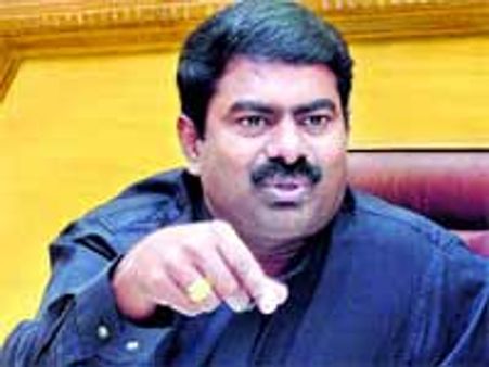 ஈழ மக்கள் ஆதரவு எழுச்சியை அடக்க நடக்கும் நாடகமா ரயில் பாதை தகர்ப்பு?-சீமான் கேள்வி