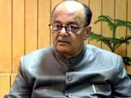 வாரன் ஆன்டர்சனை விடுவித்த விவகாரம்-அர்ஜூன்சிங் மீது வழக்கு