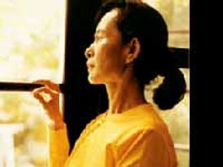 மியான்மரில் 20 ஆண்டுகளாக சிறையில் வாடும் ஆங் சான் சூ கி!