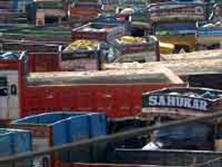 ஆகஸ்ட் 2 முதல் லாரிகள் காலவரையற்ற வேலை நிறுத்தம்