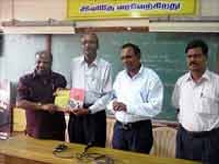 புதுவையில் மொரிசியசு தமிழறிஞர் கேசவன் சொர்ணம் உரை