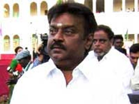 இந்திய-இலங்கை உறவு கோடீஸ்வரர்களுக்கு மட்டும்தானா? விஜயகாந்த் கேள்வி