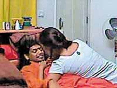 குஷ்பு, சுஹாசினி போல எனது வழக்கையும் தள்ளுபடி செய்ய வேண்டும்-நித்தியானந்தா