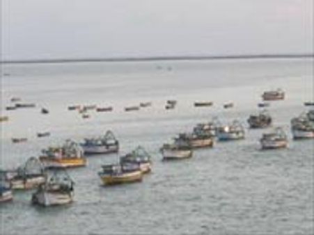 மீண்டும் இலங்கை கடற்படை வெறித்தனம்-80 மீனவர்கள் படுகாயம்!