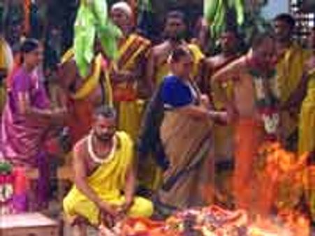 ரூ. 1 கோடியில் நடந்த குற்றால யாகத்தால் ரெட்டிகளுக்குப் பிரச்சினை தீர்ந்தது-தலைமை புரோகிதர்