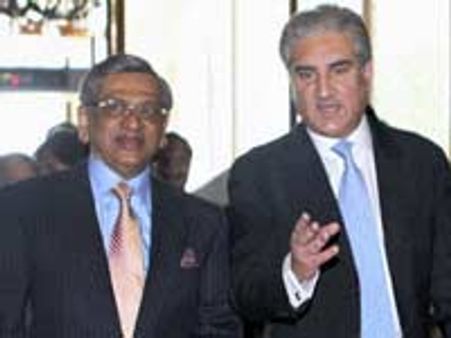 அர்த்தப்பூர்வமாக பேசினால் இந்தியாவுக்குச் செல்லத் தயார்-குரேஷி பேச்சு