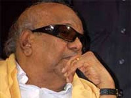 'வைரம்' படத்து நாயகியே வாயில் வந்ததையெல்லாம் பேசாதே-கருணாநிதி இறுதி எச்சரிக்கை