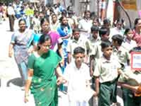 சென்னையில் மாற்றுத்திறனாளிகளுக்கான விழிப்புணர்வுப் பேரணி