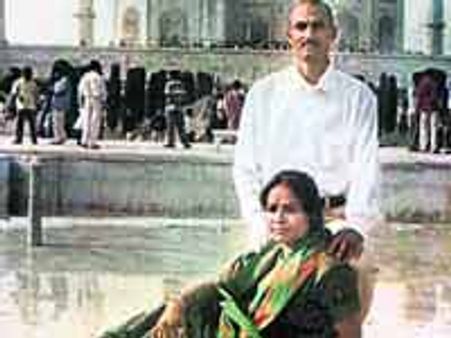 சோராபுதீன் போலி என்கவுன்டர் வழக்கு: குஜராத்திலிருந்து வேறு மாநிலத்துக்கு மாற்ற சிபிஐ கோரிக்