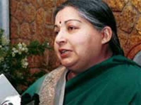 தலித் சமுதாய துணைவேந்தரை அடித்த திமுக எம்.எல்.ஏ-ஜெ. புகார்