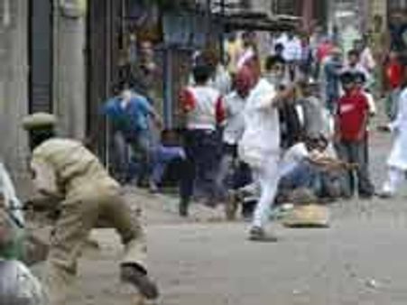 காஷ்மீர் பள்ளத்தாக்கில் ஊரடங்கு முழுமையாக தளர்வு