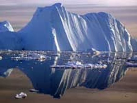 கிரீன்லாந்தின் பனி தீவு இரண்டாக உடைந்தது!: கடலில் மிதக்கும் 150 சதுர கி.மீ பரப்பு பனிக்கட்டி