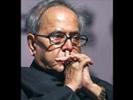 மாதச் சம்பளதாரர்களுக்கு குஷி செய்தி-ரூ. 2 லட்சமாக உயருகிறது வருமான வரி உச்சவரம்பு