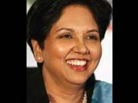 டாடா குழுமத் தலைவர் பதவிக்கு நான் போட்டியிடவில்லை-இந்திரா நூயி மறுப்பு