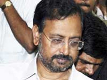 சத்யம் நிறுவனர் ராமலிங்க ராஜுவின் 4000 ஏக்கர் சொத்து பறிமுதல்!