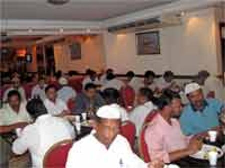 துபாயில் வான‌லை வ‌ள‌ர்த‌மிழ் அமைப்பின் சார்பில் இஃப்தார் நிக‌ழ்ச்சி