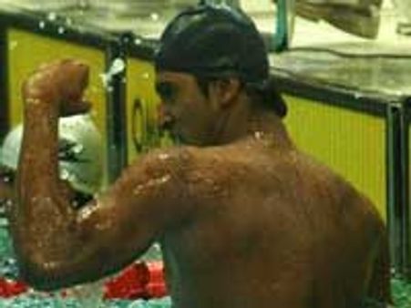 காமன்வெல்த் போட்டிக்குத் தேர்வாகிய தமிழக நீச்சல் வீரர் தாக்கப்பட்டார்