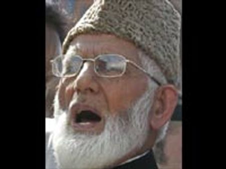 எங்களுக்கு தேவை சுதந்திரம்: காஷ்மீரில் அமைதி திரும்ப கிலானி போடும் 5 நிபந்தனைகள்!