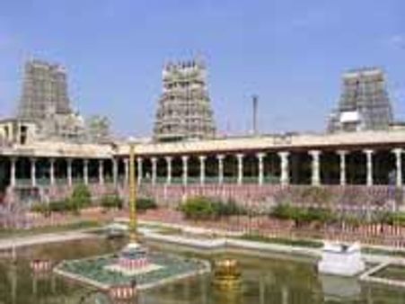 மதுரை மீனாட்சி அம்மன் கோவிலில் திடீர் நீரூற்று-பக்தர்கள் பரவசம்