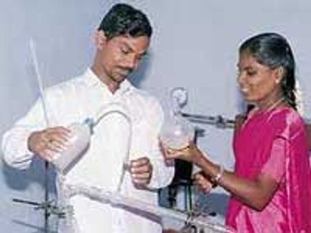 கடல் நீரை பெட்ரோலாக்குவேன்-மூலிகை பெட்ரோல் ராமர் பிள்ளை சவால்!