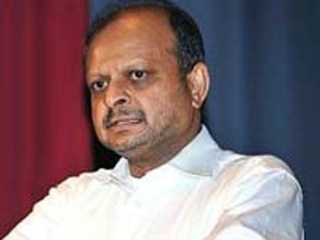 நாடு கடந்த தமிழீழ அரசின் பிரதமராக ருத்ரகுமாரன் தேர்வு!