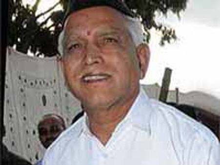 எதியூரப்பாவுக்கு எதிராக 7 அமைச்சர்கள், 20 எம்எல்ஏக்கள்: ஓசூரில் கூடி ரகசிய ஆலோசனை