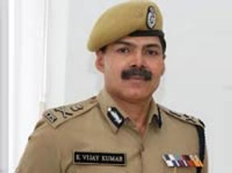 மாவோயிஸ்டுகளை ஒடுக்க வீரப்பன் வேட்டை உத்திகளை பயன்படுத்த மாட்டோம்-விஜயக்குமார்