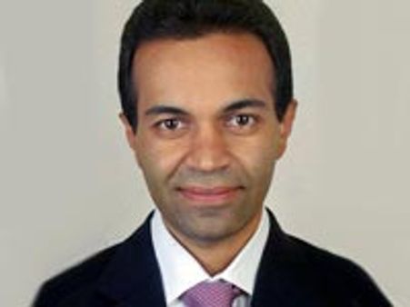 அசோக் லேலண்ட் தலைவர் தீரஜ் இந்துஜா