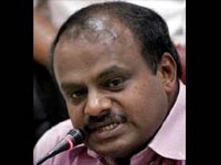 எதிர்க்கட்சி எம்.எல்.ஏக்களை விலைக்கு வாங்குகிறது பாஜக-குமாரசாமி புகார்