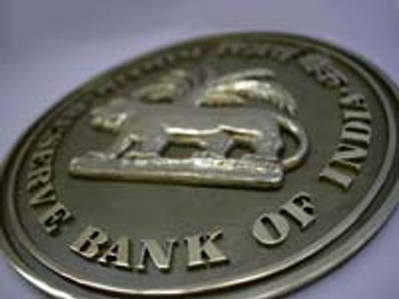 பணவீக்க நெருக்கடி... வட்டி வீதத்தை 25 புள்ளிகள் உயர்த்தியது ரிசர்வ் வங்கி!