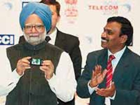 தென் கொரியாவிலிருந்து பிரதமர் திரும்பியதும் ராஜா மாற்றம்?