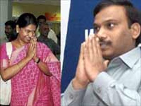 ராஜாவுக்குப் பதில் கனிமொழியை அமைச்சராக்கத் திட்டம்?-கருணாநிதியுடன் நாளை பிரதமர் ஆலோசனை